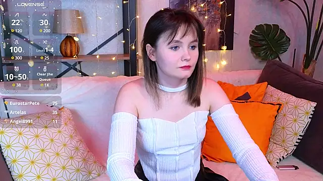 Snapshot of CiriRianonn chatting on 02/06/25, 07:24 CiriRianonn online show from 02/06/25, 07:24