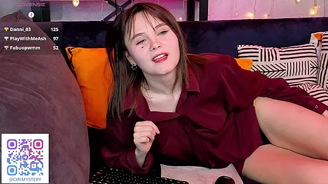 Snapshot of CiriRianonn chatting on 02/27/25, 10:37 CiriRianonn online show from 02/27/25, 10:37