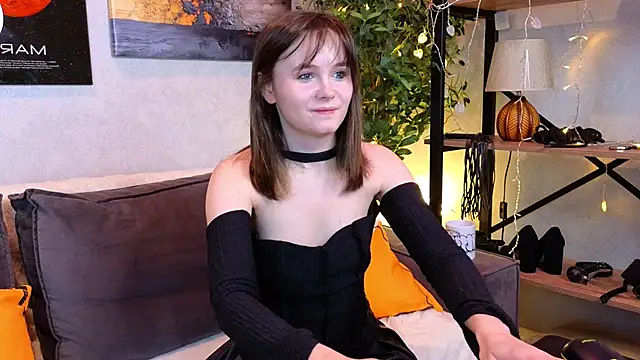 Snapshot of CiriRianonn chatting on 03/18/25, 04:26 CiriRianonn online show from 03/18/25, 04:26