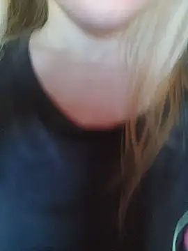 Snapshot of Linda_999 chatting on 01/15/25, 01:09 Linda 999 online show from 01/15/25, 01:09