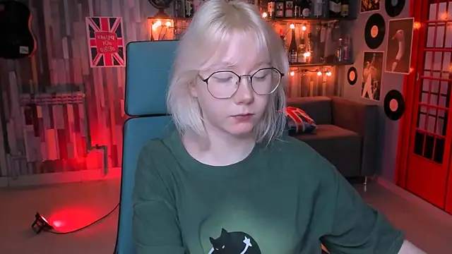 NancyMartinez online show from 01/25/25, 05:07