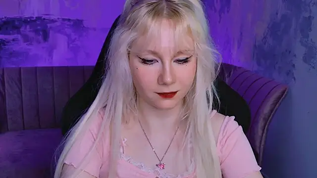 NancyMartinez online show from 02/01/25, 04:22