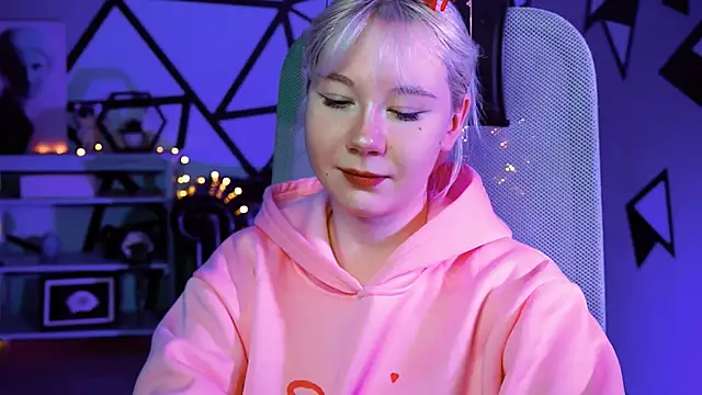 NancyMartinez online show from 02/27/25, 05:13