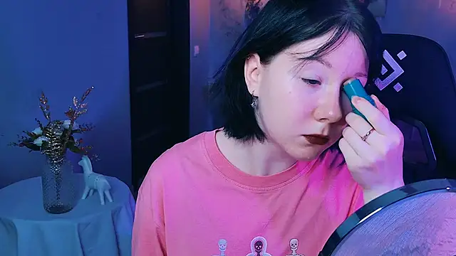 NancyMartinez online show from 10/02/25, 09:05