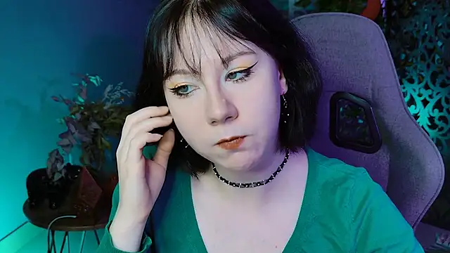 NancyMartinez online show from 10/09/25, 05:05