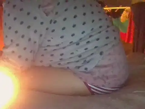 Snapshot of biuv chatting on 02/15/25, 02:11 biuv online show from 02/15/25, 02:11