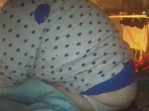 Snapshot of biuv chatting on 02/22/25, 04:40 biuv online show from 02/22/25, 04:40