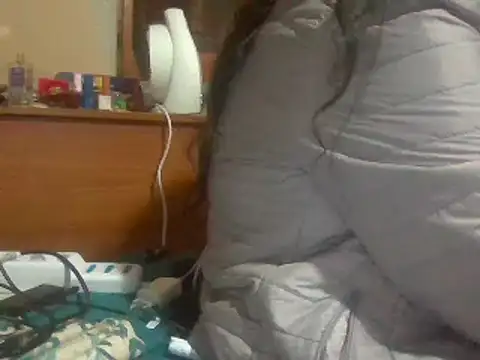 Snapshot of biuv chatting on 02/24/25, 04:58 biuv online show from 02/24/25, 04:58
