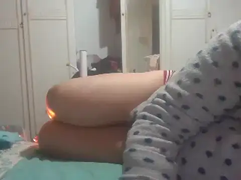 Snapshot of biuv chatting on 03/09/25, 05:28 biuv online show from 03/09/25, 05:28