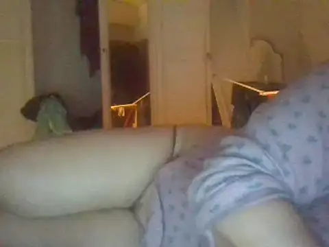 Snapshot of biuv chatting on 03/13/25, 02:12 biuv online show from 03/13/25, 02:12