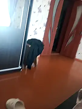 red red00 online show from 02/08/25, 11:44