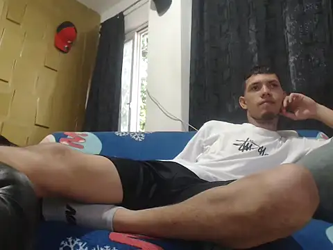 latinboydig online show from 12/30/24, 08:25