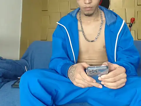 latinboydig online show from 02/12/25, 02:35