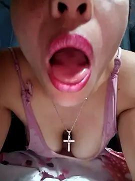 LunaDrago online show from 03/09/25, 10:41