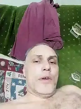 Snapshot of Pineapple04 chatting on 12/26/24, 04:25 Pineapple04 online show from 12/26/24, 04:25