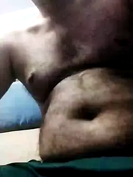 Snapshot of Pineapple04 chatting on 01/13/25, 06:38 Pineapple04 online show from 01/13/25, 06:38