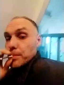 Snapshot of Pineapple04 chatting on 01/23/25, 01:35 Pineapple04 online show from 01/23/25, 01:35