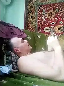 Snapshot of Pineapple04 chatting on 01/30/25, 12:37 Pineapple04 online show from 01/30/25, 12:37