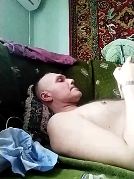 Snapshot of Pineapple04 chatting on 03/17/25, 11:31 Pineapple04 online show from 03/17/25, 11:31