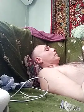 Snapshot of Pineapple04 chatting on 03/19/25, 09:06 Pineapple04 online show from 03/19/25, 09:06