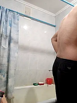 Snapshot of Pineapple04 chatting on 09/12/25, 03:50 Pineapple04 online show from 09/12/25, 03:50