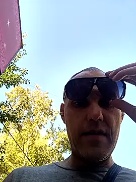 Snapshot of Pineapple04 chatting on 09/22/25, 06:15 Pineapple04 online show from 09/22/25, 06:15