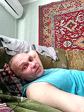 Snapshot of Pineapple04 chatting on 09/28/25, 08:09 Pineapple04 online show from 09/28/25, 08:09