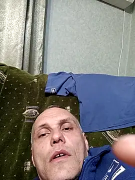 Snapshot of Pineapple04 chatting on 10/02/25, 06:48 Pineapple04 online show from 10/02/25, 06:48