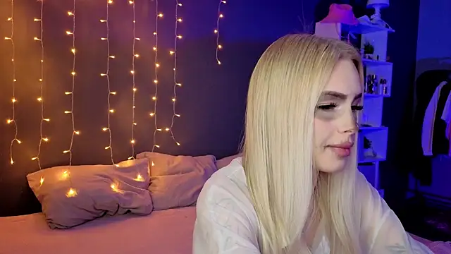 aneta alisha online show from 10/30/25, 12:39