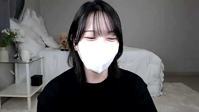 Snapshot of mei_mei_chan chatting on 12/19/24, 10:45 mei mei chan online show from 12/19/24, 10:45