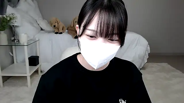 Snapshot of mei_mei_chan chatting on 12/26/24, 01:43 mei mei chan online show from 12/26/24, 01:43