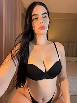 Mavi Coless online show from 11/26/25, 12:22