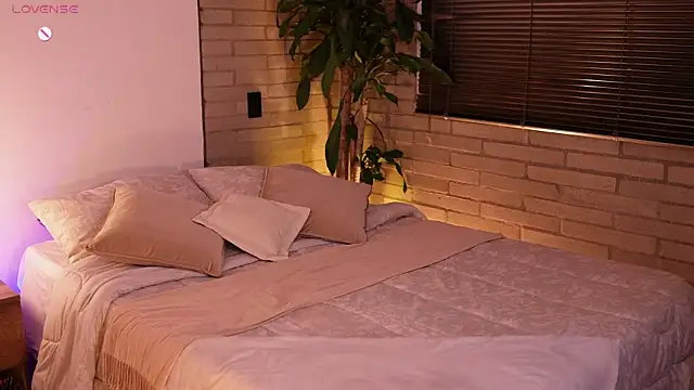 Snapshot of sammy_laszlow chatting on 01/10/26, 01:51 sammy laszlow online show from 01/10/26, 01:51