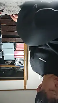 Snapshot of 07YUKIO chatting on 11/14/25, 09:08 07YUKIO online show from 11/14/25, 09:08