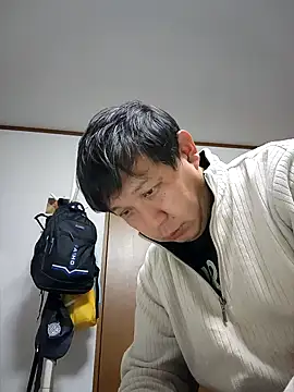 Snapshot of 07YUKIO chatting on 12/15/25, 08:40 07YUKIO online show from 12/15/25, 08:40