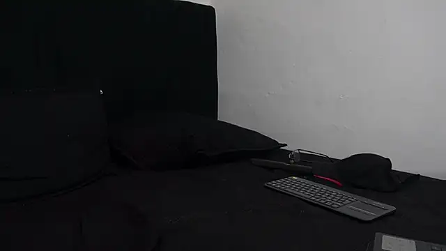 Hendry  online show from 02/09/25, 05:19