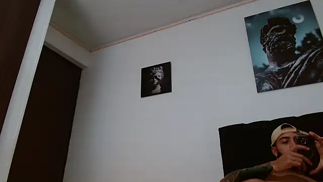 Hendry  online show from 03/09/25, 01:04