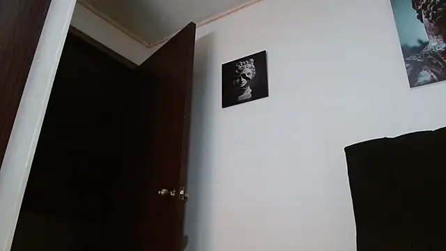 Hendry  online show from 03/12/25, 03:02