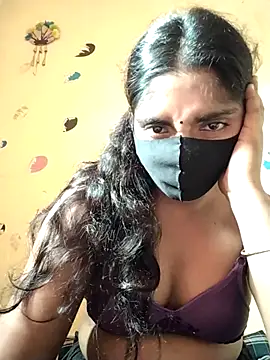 Lina-Rose online show from 09/17/25, 08:05