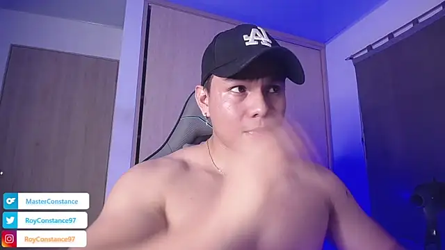 Snapshot of RoyConstance chatting on 03/18/25, 02:36 RoyConstance online show from 03/18/25, 02:36