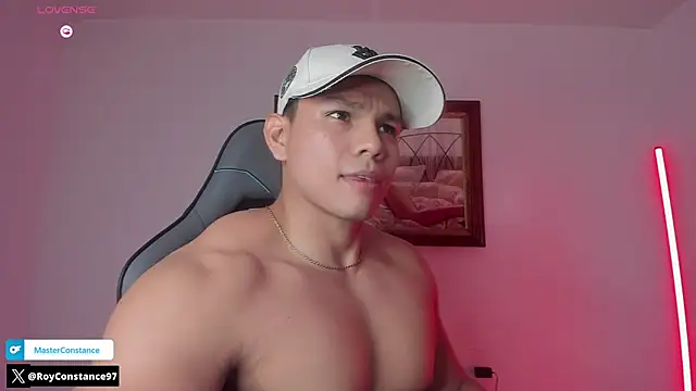 Snapshot of RoyConstance chatting on 09/23/25, 03:20 RoyConstance online show from 09/23/25, 03:20