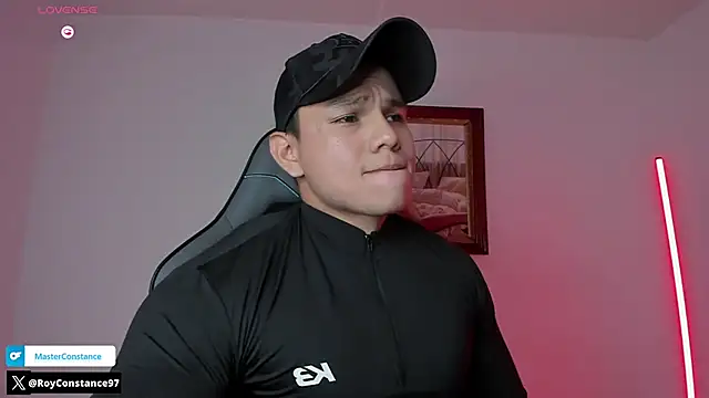 Snapshot of RoyConstance chatting on 10/03/25, 03:58 RoyConstance online show from 10/03/25, 03:58