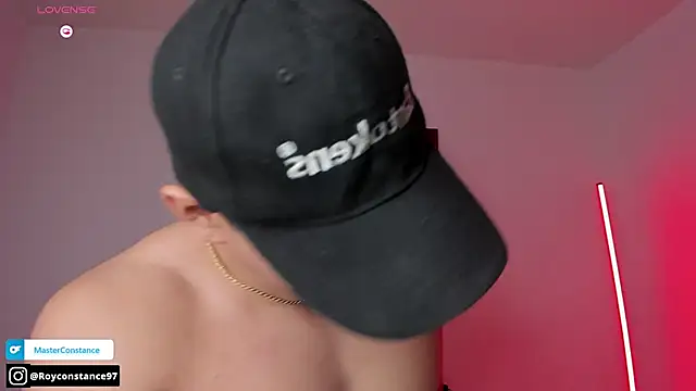 Snapshot of RoyConstance chatting on 10/21/25, 05:30 RoyConstance online show from 10/21/25, 05:30