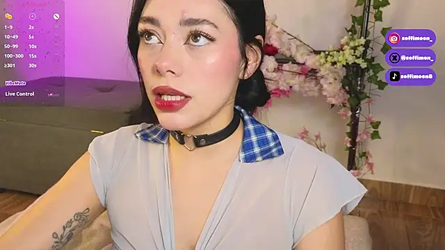 Soffimoon  online show from 10/11/25, 02:33