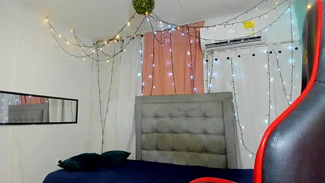 valentina 0  online show from 02/10/25, 05:14