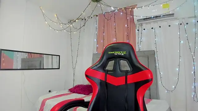 valentina 0  online show from 03/13/25, 03:33