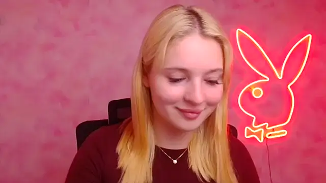 Milka kiss  online show from 10/21/25, 12:28