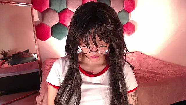 Snapshot of liz-beths chatting on 03/11/25, 01:34 liz-beths online show from 03/11/25, 01:34