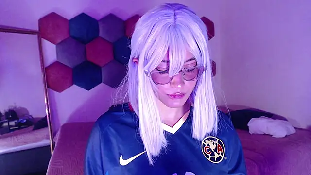 Snapshot of liz-beths chatting on 03/15/25, 08:54 liz-beths online show from 03/15/25, 08:54