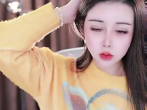 Qiaoqiao  online show from 02/25/25, 12:55